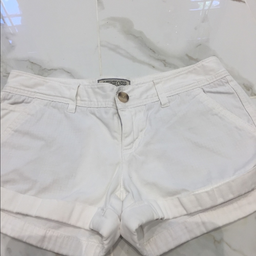 Campus crew white shorts